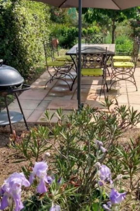 Spacieuse villa avec jardin a deux pas du centre